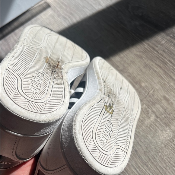 Adidas Classic White and Black Sneakers - Picture 4 of 6